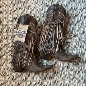 NWT Junk Gypsy Fringe Dreamer Cowboy Boots